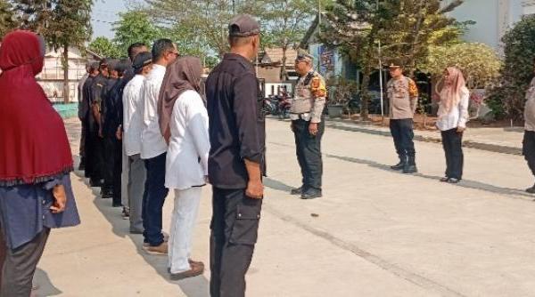 Wujudkan Pilkades Damai, AKP Warjo Sapa Kadus, RW, RT dan Staf Desa