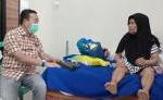 Dokter Maxi Jenguk Warga Sakit di Desa Dawuan Kidul Subang