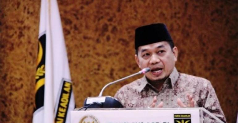 Berita Lampu Hijau - Political News - Fraksi PKS Serahkan ...