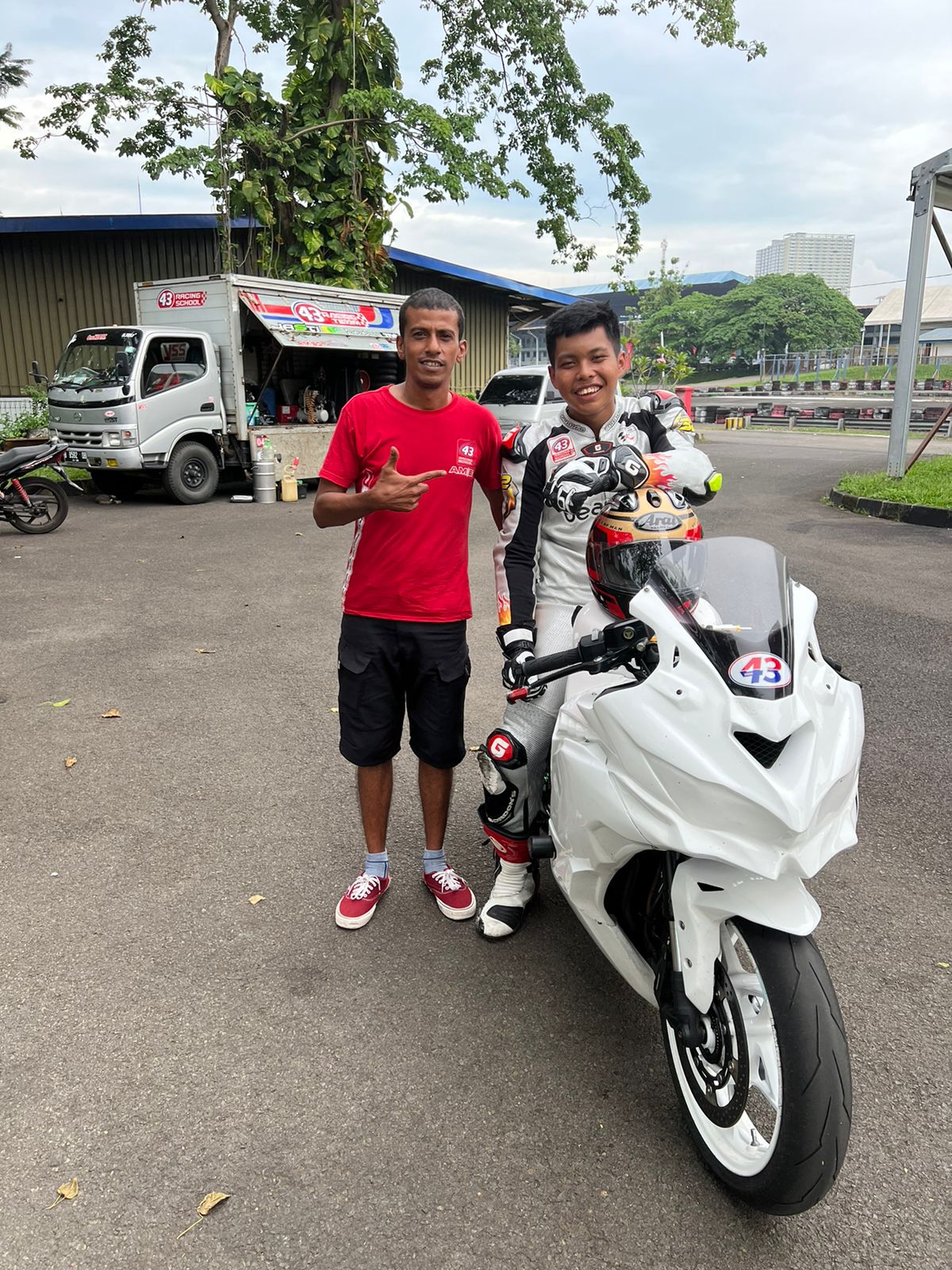 Ahmad Martak dan Pandu
